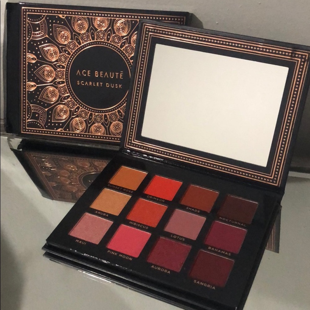 NIB Ace Beaute Scarlet Dusk eyeshadow palette
